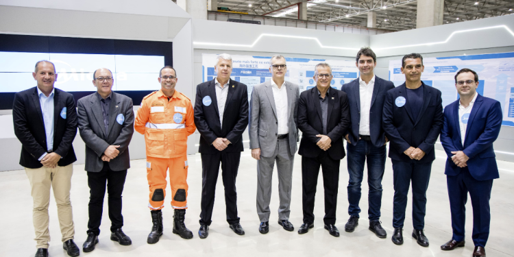 Vereadores participam de inauguração de fábrica em Pouso Alegre
