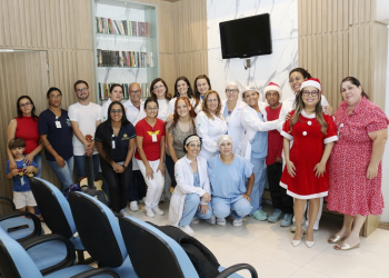 Confraternização natalina promove bem-estar aos pacientes do setor de Hemodiálise