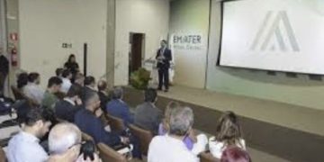 Emater-MG completa 76 anos e celebra conquistas de 2024 com homenagens aos extensionistas rurais