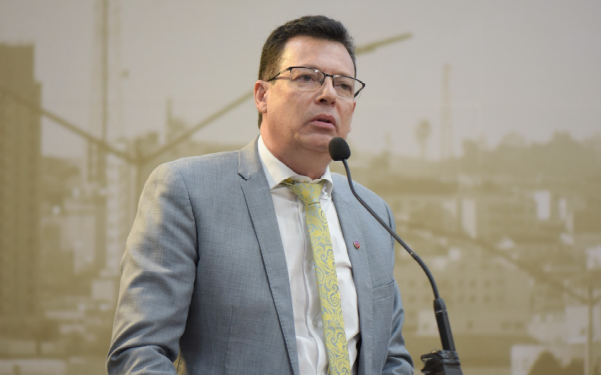 Nova Mesa Diretora da Câmara é eleita, com Presidência do vereador Dr. Edson