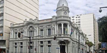 Governo de Minas cobra dívida da prefeitura de Juiz de Fora e garante que valor devido será reinvestido na Saúde do município