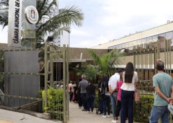 CAC oferece mais de 900 vagas de emprego nesta semana