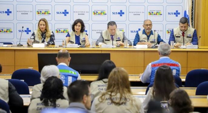 Centro de Operações de Emergência e tecnologia reforçam prevenção à dengue