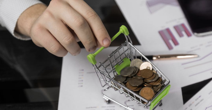 Varejo fecha último quadrimestre de 2024 com desempenho positivo