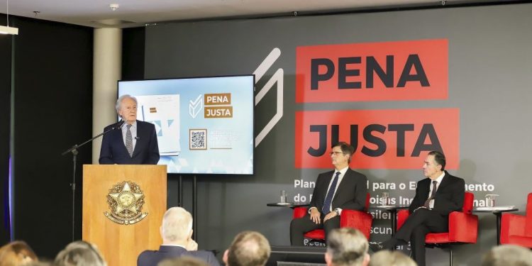 Correios lança selo institucional Pena Justa, em cerimônia no STF