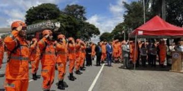 Corpo de Bombeiros de Minas Gerais inaugura memorial para as vítimas do rompimento da barragem em Brumadinho
