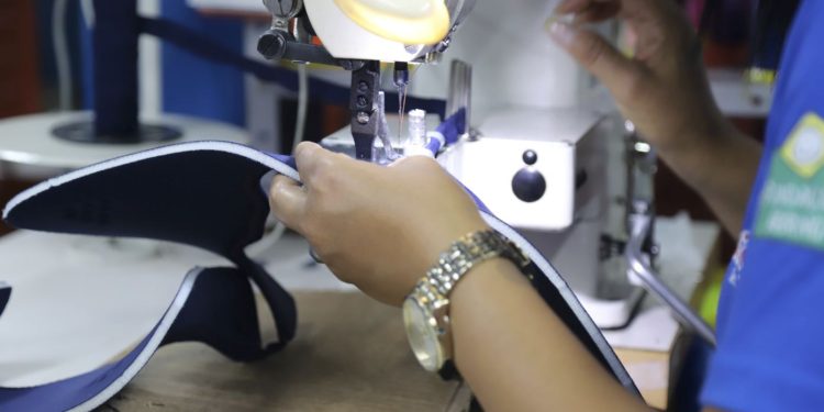 Minas Gerais mantém ritmo positivo na abertura de empresas em 2025