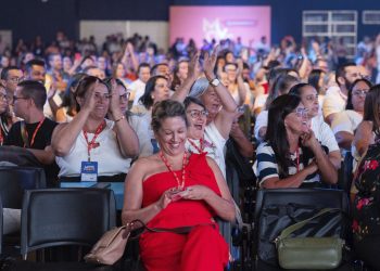 Anúncio de simplificação do processo de compras marca encerramento do 1º Encontro de Gestores Escolares