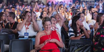 Anúncio de simplificação do processo de compras marca encerramento do 1º Encontro de Gestores Escolares