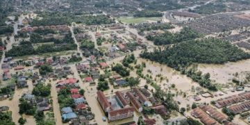 Pequenos negócios em Minas Gerais afetados por chuvas terão 100% de aval de crédito