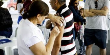 Governo de Minas investe mais de R$ 200 milhões para aumentar vacinação contra a febre amarela