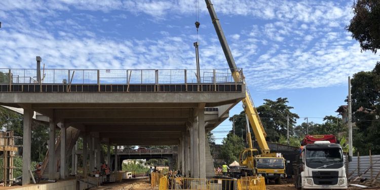 Governo de Minas vistoria obras adiantadas do Metrô da RMBH