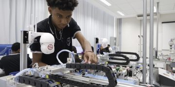 Governo de Minas anuncia sexta edição do Trilhas de Futuro e publica lista de cursos profissionalizantes