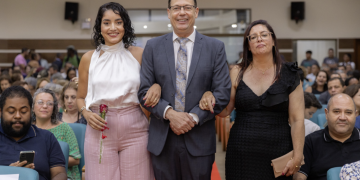 Câmara realiza cerimônia de entrega do Diploma Mulher-Cidadã
