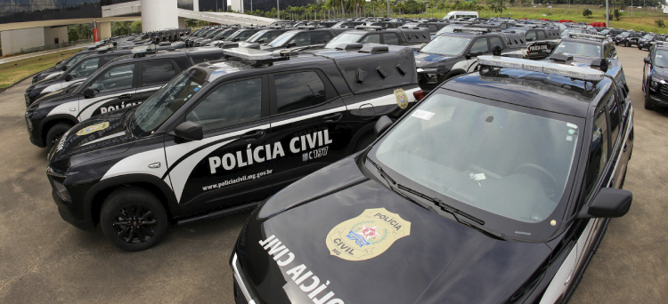 Governo de Minas entrega 103 novas viaturas para reforçar a frota da Polícia Civil