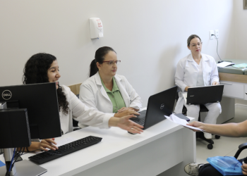 Programa Linha de Cuidados do trabalho multiprofissional Saúde comemora dois anos no CHSL