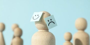 Saúde mental agora é lei nas empresas: mais de 3,4 mil funcionários foram afastados do trabalho em 2024