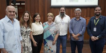 Univás e FUVS lançam Programa de Iniciação Científica Júnior para alunos do CJPII