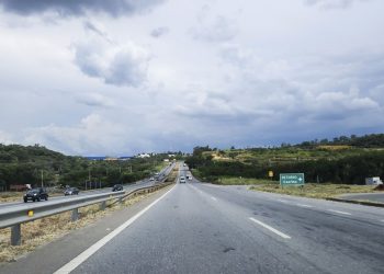 Governo de Minas avança na recuperação funcional da pista da MG-424