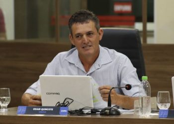 Vereador homenageia personalidades que deixaram legado para Pouso Alegre