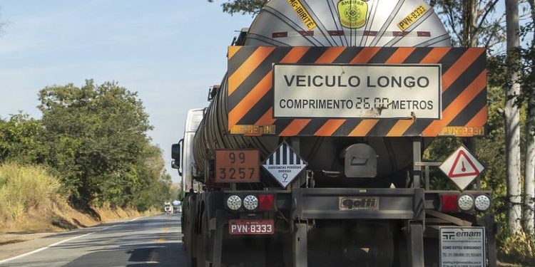 Veículos de grande porte terão tráfego restrito nas rodovias estaduais a Semana Santa
