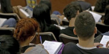 Estudantes mineiros já podem solicitar isenção da taxa de inscrição do Enem 2025