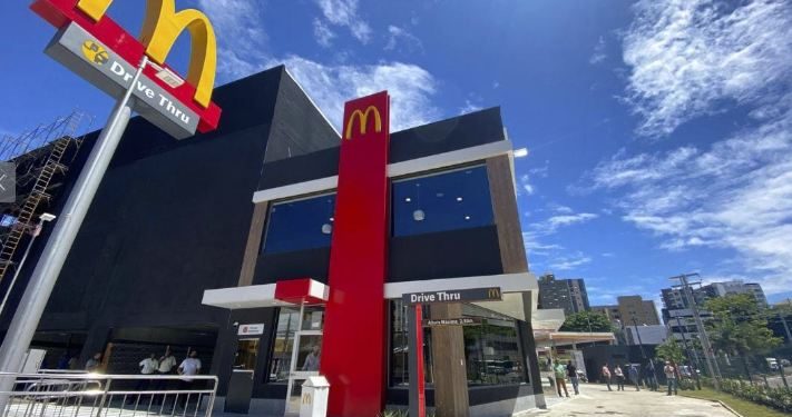 Emprego jovem: McDonald’s abre 10 vagas em Pouso Alegre