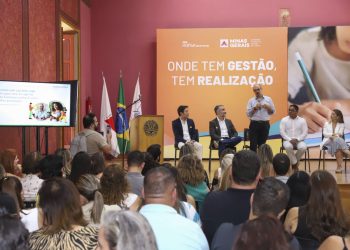 Governo de Minas anuncia ferramenta de exercícios inédita para estudantes e educadores