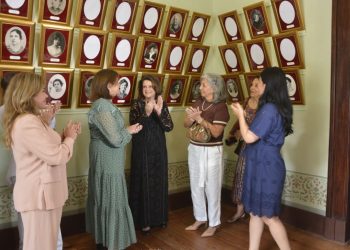 Sala no Palácio da Liberdade revela ausências e homenageia o legado das Primeiras-Damas