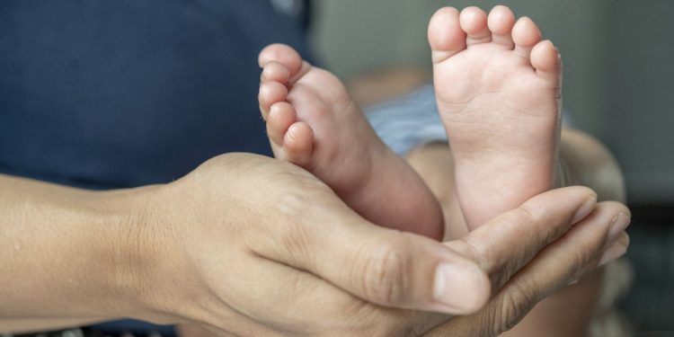 Minas Gerais se torna referência nacional na ampliação do Teste do Pezinho