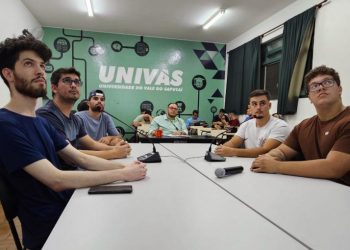 Alunos de Sistemas de Informação e Administração promovem podcasts ao vivo