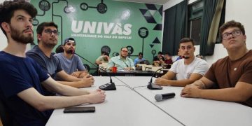 Alunos de Sistemas de Informação e Administração promovem podcasts ao vivo