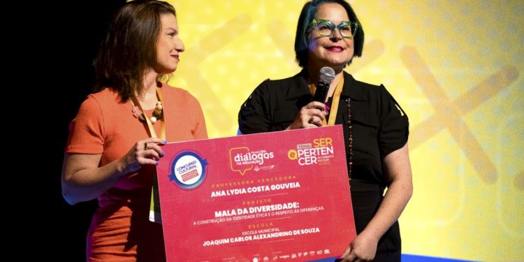 Educadores tem até 30 de abril para se inscrever no concurso cultural