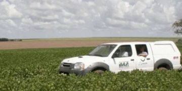 Equipamentos agrícolas doados pelo Idene mudam a rotina de pequenos produtores