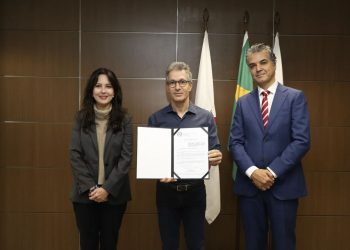 Governo de Minas assina acordo que facilita os processos de regularização