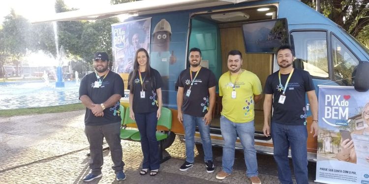 Agência Móvel da Copasa estaciona em Coromandel