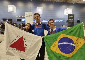 Estudantes da rede pública iniciam intercâmbio internacional