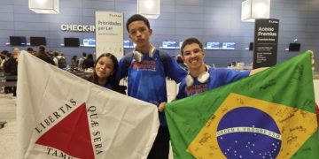 Estudantes da rede pública iniciam intercâmbio internacional