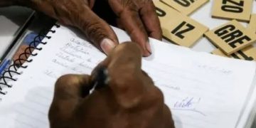 MGS oferece oportunidade para empregados concluírem os estudos