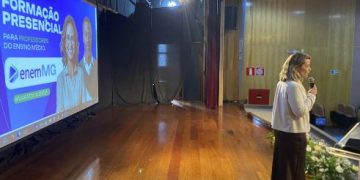 Minas reúne 250 educadores em Belo Horizonte e reforça preparação dos professores para o Enem