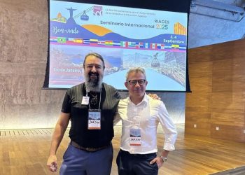 Representantes da Univás participam de Seminário Internacional