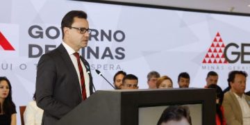 Governador empossa novo advogado-geral do Estado de Minas Gerais