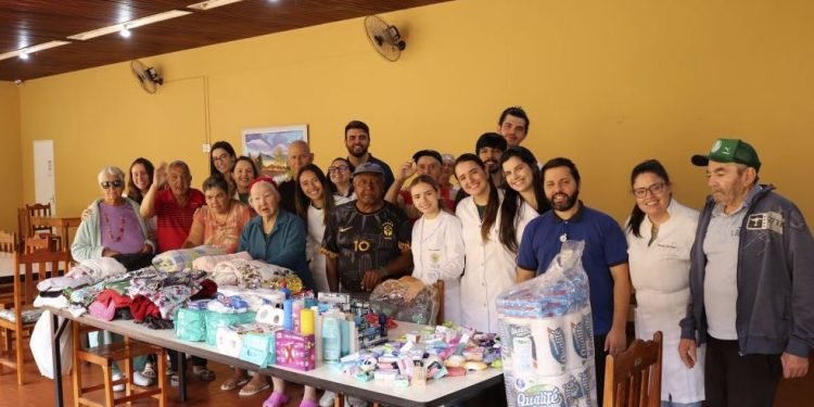 Atuação de acadêmicos da Univás no Lar Irmã Maria Augusta é destaque regional