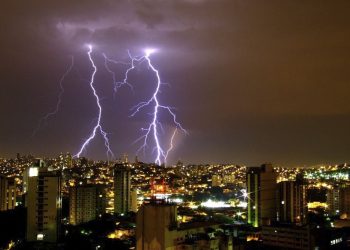 Tecnologia da Cemig emite quase 9 mil alertas de tempestades em 2025