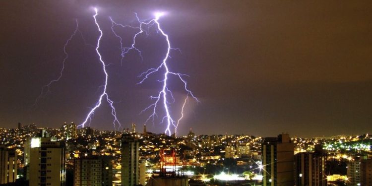 Tecnologia da Cemig emite quase 9 mil alertas de tempestades em 2025